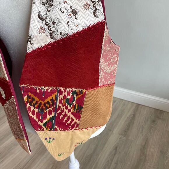 Vintage One of A Kind Multicolored Boho Patchwork Vest Granny Festival Indie - Picture 8 of 9